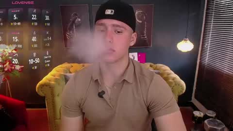 Snapshot of deivid_parker chatting on May 2026 01:51:01 PM Deivid online show from May 2026 01:51:01 PM