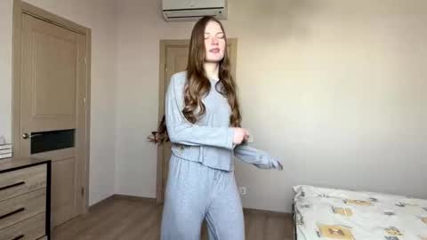 Snapshot of dejameneal chatting on February 2026 07:16:02 AM Mila online show from February 2026 07:16:02 AM