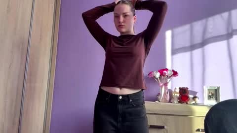 Mila online show from March 2026 07:04:02 AM