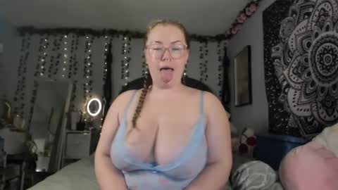 Snapshot of delahrose chatting on January 2025 07:04:02 AM Delah Rose online show from January 2025 07:04:02 AM