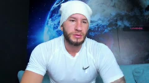 Delessandro online show from April 2026 11:24:01 PM