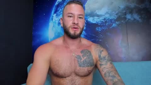 Snapshot of delessandro_world chatting on May 2026 03:02:02 AM Delessandro online show from May 2026 03:02:02 AM