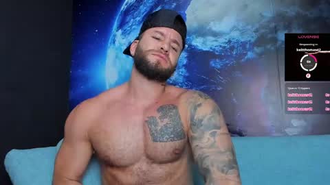 Snapshot of delessandro_world chatting on May 2026 12:18:01 AM Delessandro online show from May 2026 12:18:01 AM