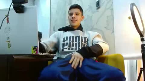 delglo online show from October 2025 09:25:01 PM