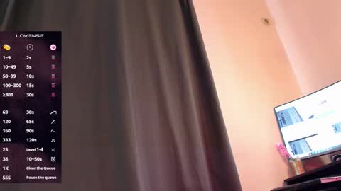 Nicole online show from March 2026 09:35:01 AM