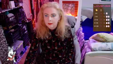 Delicacat online show from October 2025 08:11:02 PM