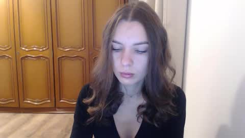 Aurora online show from November 2025 06:34:01 AM