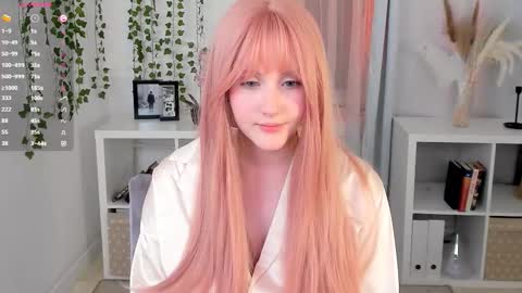 Delilah or Laila online show from October 2025 09:34:01 PM