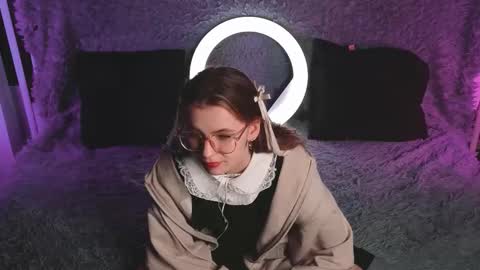 Rochel online show from December 2025 04:22:01 PM