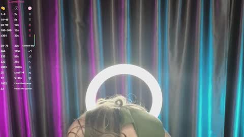 Rochel online show from January 2026 04:33:02 PM