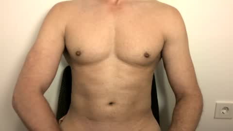 Snapshot of dellamoro chatting on June 2026 10:30:01 PM dellamoro online show from June 2026 10:30:01 PM