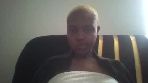 dellarine517299 online show from December 2025 08:41:02 AM