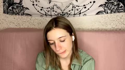 Sia online show from January 2026 01:47:02 PM