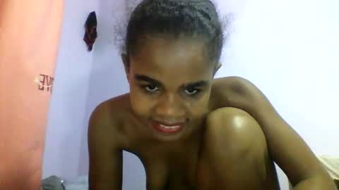 Snapshot of delphineee chatting on March 2026 05:46:01 AM delphine online show from March 2026 05:46:01 AM
