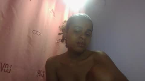 Snapshot of delphineee chatting on April 2026 01:38:01 AM delphine online show from April 2026 01:38:01 AM