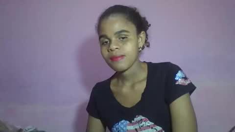 Snapshot of delphineee chatting on April 2026 05:17:01 PM delphine online show from April 2026 05:17:01 PM