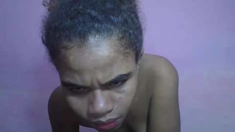 Snapshot of delphineee chatting on April 2026 02:04:02 AM delphine online show from April 2026 02:04:02 AM