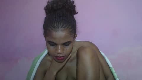 Snapshot of delphineee chatting on May 2026 08:47:02 PM delphine online show from May 2026 08:47:02 PM