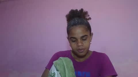 Snapshot of delphineee chatting on May 2026 10:09:02 AM delphine online show from May 2026 10:09:02 AM