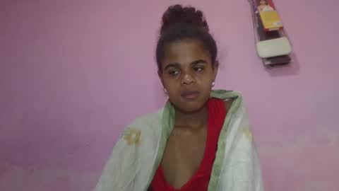 Snapshot of delphineee chatting on May 2026 02:39:02 AM delphine online show from May 2026 02:39:02 AM