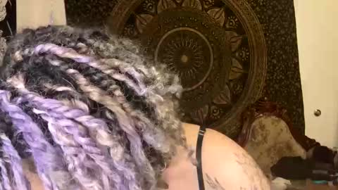 Snapshot of deluxxxeblu chatting on January 2025 10:52:01 PM TankinBody online show from January 2025 10:52:01 PM