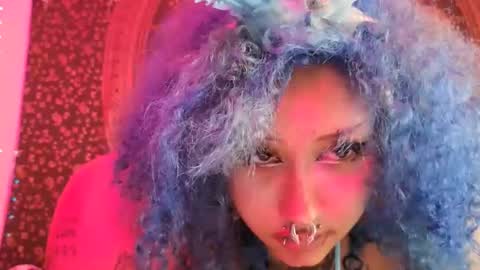 Snapshot of deluxxxeblu chatting on September 2025 02:23:01 AM TankinBody online show from September 2025 02:23:01 AM