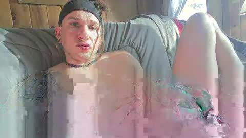 Snapshot of demelzabehr chatting on March 2025 08:18:02 PM Frankie online show from March 2025 08:18:02 PM