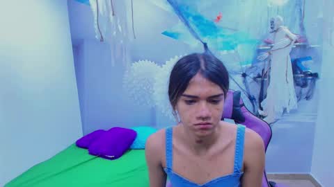 DEMI online show from November 2025 01:34:02 PM