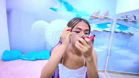 Snapshot of demi_leed chatting on February 2026 12:01:02 PM DEMI online show from February 2026 12:01:02 PM