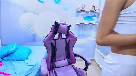 DEMI online show from March 2026 12:09:01 PM