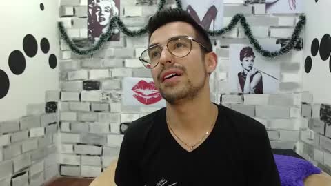 Snapshot of demian_val_4 chatting on December 2024 10:56:02 PM demian_val_4 online show from December 2024 10:56:02 PM