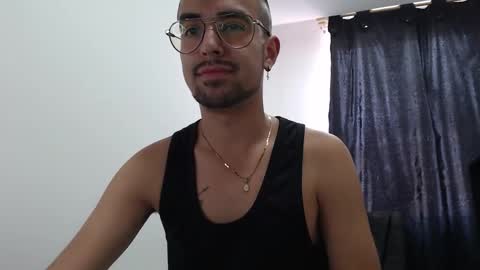 Snapshot of demian_val_4 chatting on February 2025 06:24:02 PM demian_val_4 online show from February 2025 06:24:02 PM