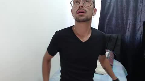 Snapshot of demian_val_4 chatting on February 2025 07:05:02 PM demian_val_4 online show from February 2025 07:05:02 PM