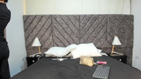   online show from May 2026 12:58:01 PM