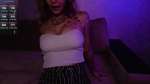 Snapshot of demonacast chatting on November 2025 03:01:02 PM Katrine online show from November 2025 03:01:02 PM