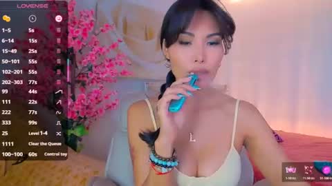Snapshot of demonessssa chatting on June 2026 05:06:01 AM Lana online show from June 2026 05:06:01 AM