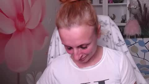 Snapshot of denhiey_here chatting on April 2026 05:17:01 PM denhiey online show from April 2026 05:17:01 PM