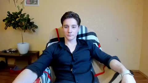 Snapshot of deni_boy99 chatting on February 2025 06:37:02 PM Deni online show from February 2025 06:37:02 PM