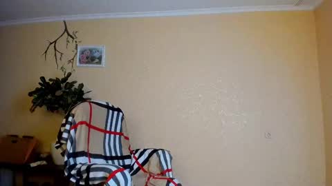 Snapshot of deni_boy99 chatting on February 2025 08:27:02 PM Deni online show from February 2025 08:27:02 PM