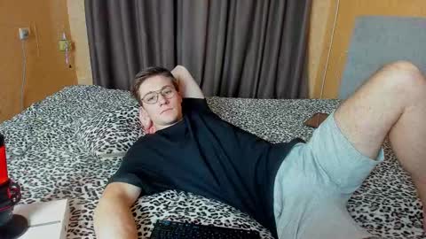 Snapshot of deni_boy99 chatting on December 2025 12:25:02 PM Deni online show from December 2025 12:25:02 PM