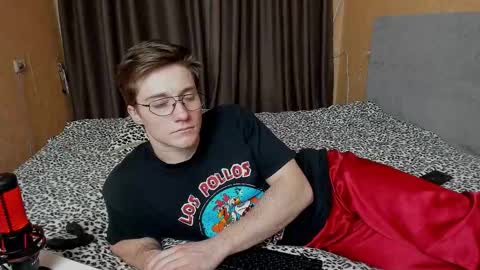 Snapshot of deni_boy99 chatting on December 2025 06:15:01 PM Deni online show from December 2025 06:15:01 PM