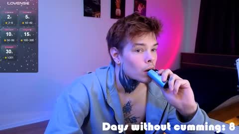 Denis online show from December 2025 11:17:01 AM