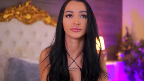 denisedevilles online show from January 2025 09:24:01 AM