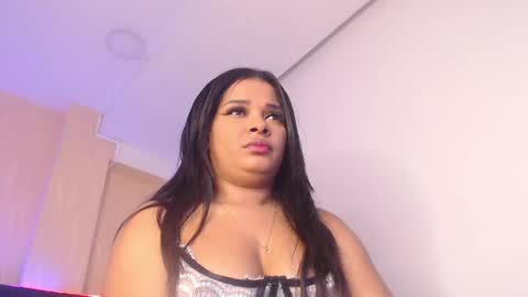 Snapshot of denisemoca chatting on February 2025 04:40:02 PM Denise online show from February 2025 04:40:02 PM