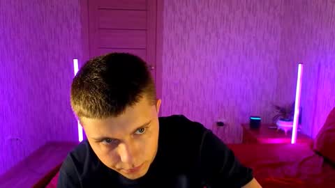 Denis online show from November 2025 01:23:02 PM