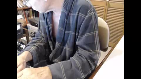 Snapshot of denn_jett chatting on January 2025 10:32:01 AM Den  Jet online show from January 2025 10:32:01 AM