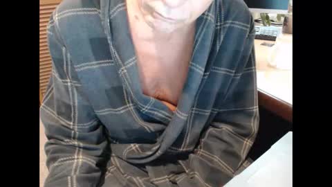 Den  Jet online show from December 2025 10:24:02 AM