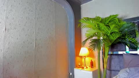 dennis_cox_ online show from February 2025 11:31:02 AM