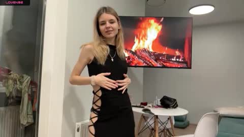 Denni online show from January 2026 05:26:02 PM