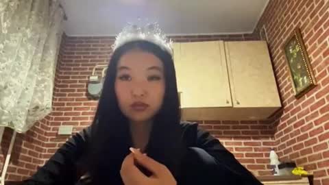 Emma online show from November 2025 02:54:01 PM